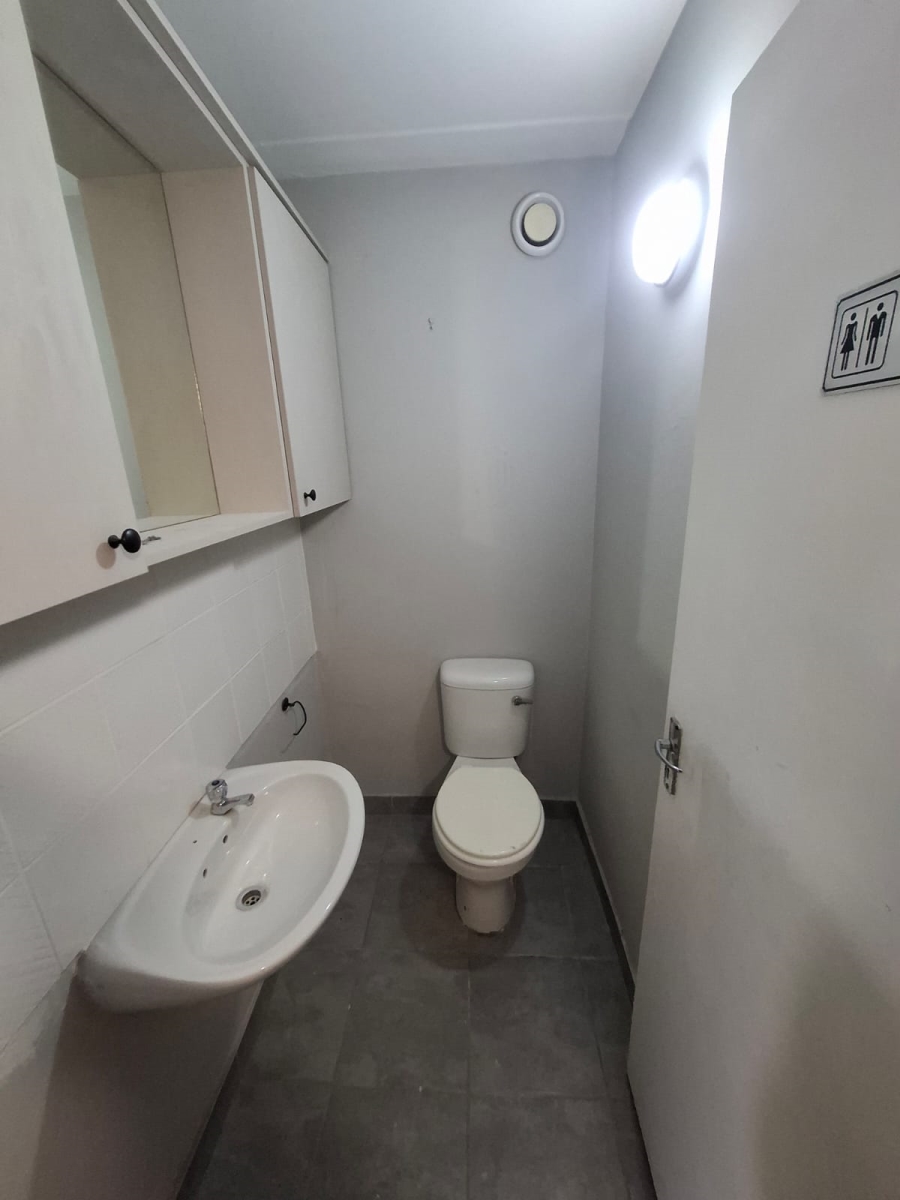 To Let Commercial Property for Rent in Brackenfell Central Western Cape